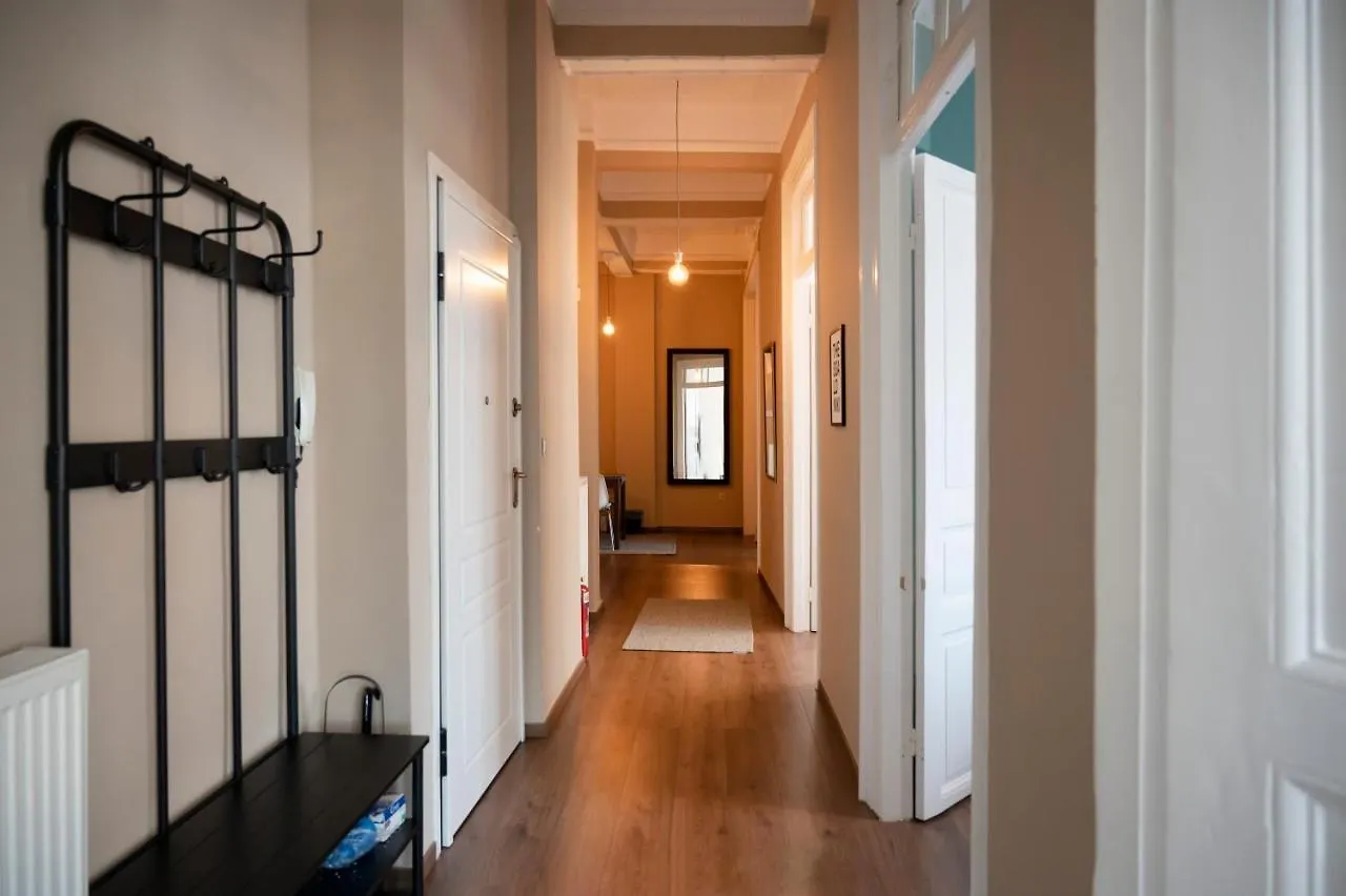 Fandango By Halu!, Gorgeous Neoclassical Apartment Next To Metro Station Thessaloniki